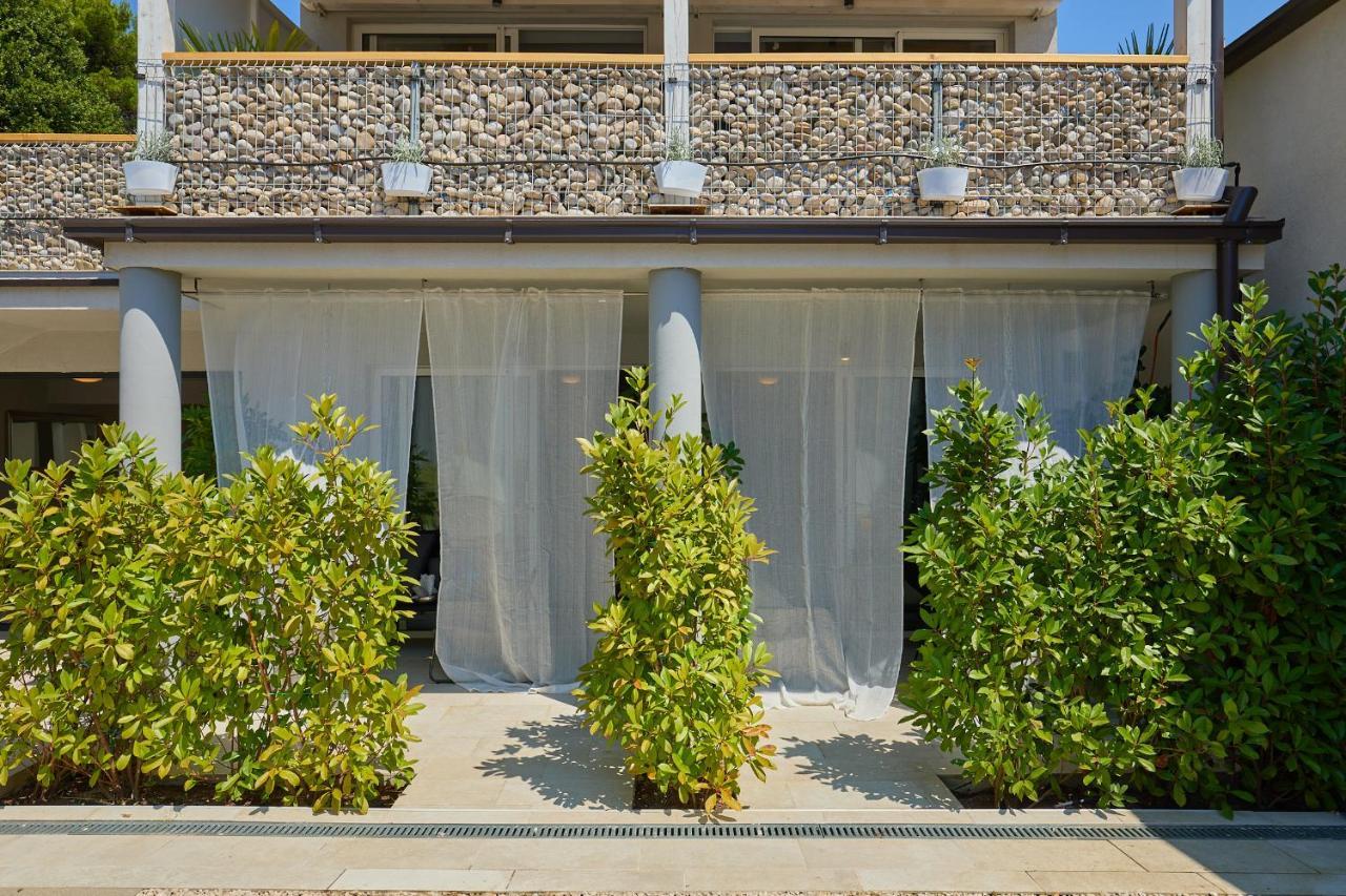 Palm Tree Apartment *